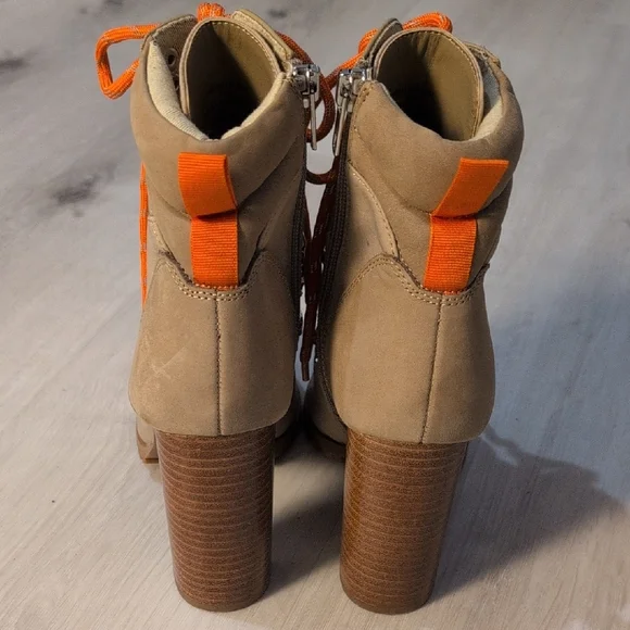 Steve Madden Tan and Orange Lace Up Boots - Picture 3 of 12